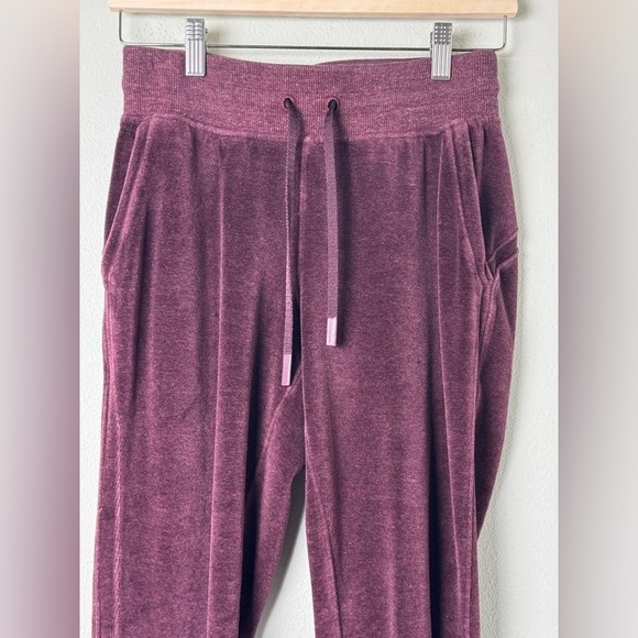 Lululemon Athletica Warm Down Jogger Velour Heathered Arctic Plum Size 4 - Picture 8 of 15